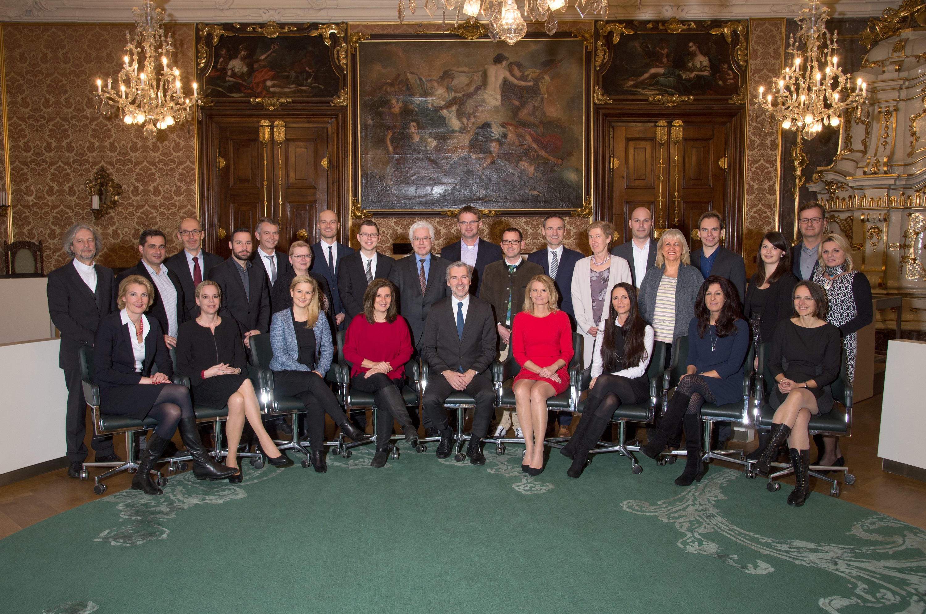 Das Team des Landesrechnungshofes © Fotostudio Helmut Reisinger GmbH Das Team des Landesrechnungshofes © Fotostudio Helmut Reisinger GmbH